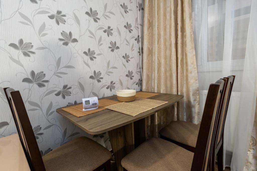 Luxury Radox Apartment Park 1 Bz Buzău Extérieur photo